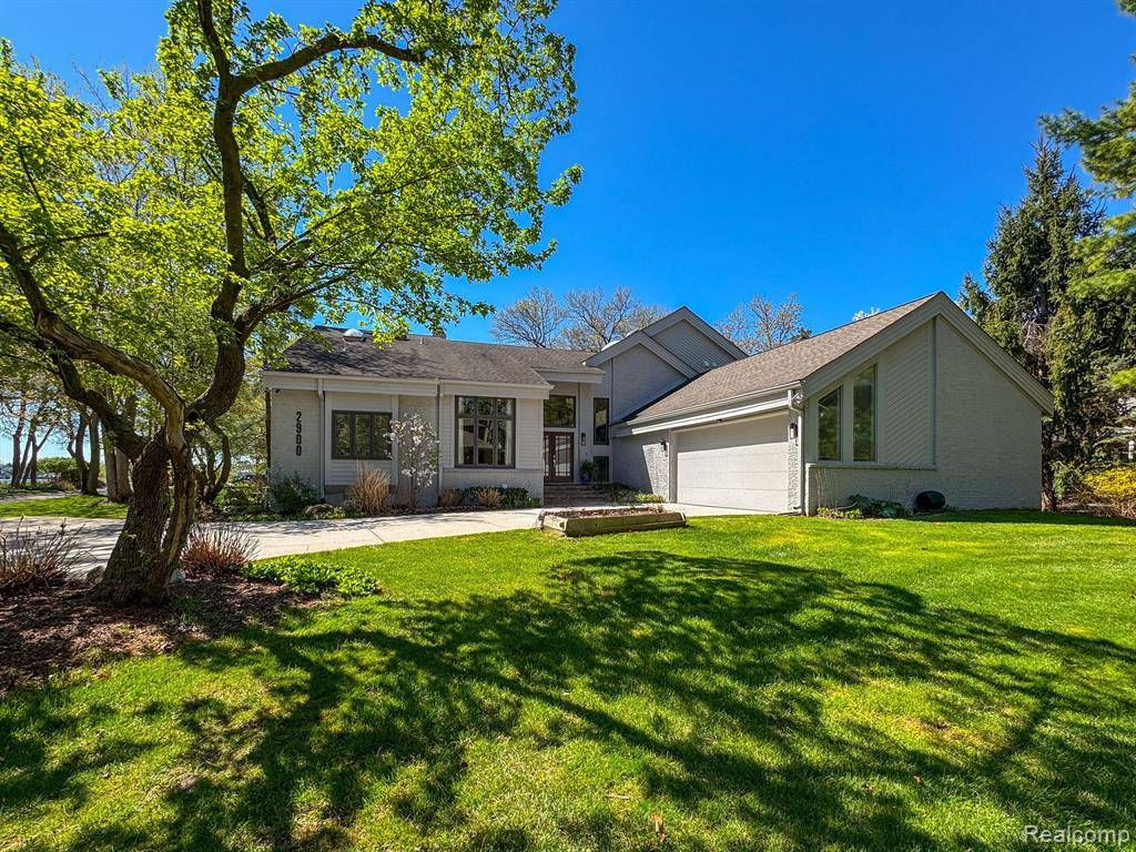 West Bloomfield Twp, MI 48324,2900 LAKEWOODS