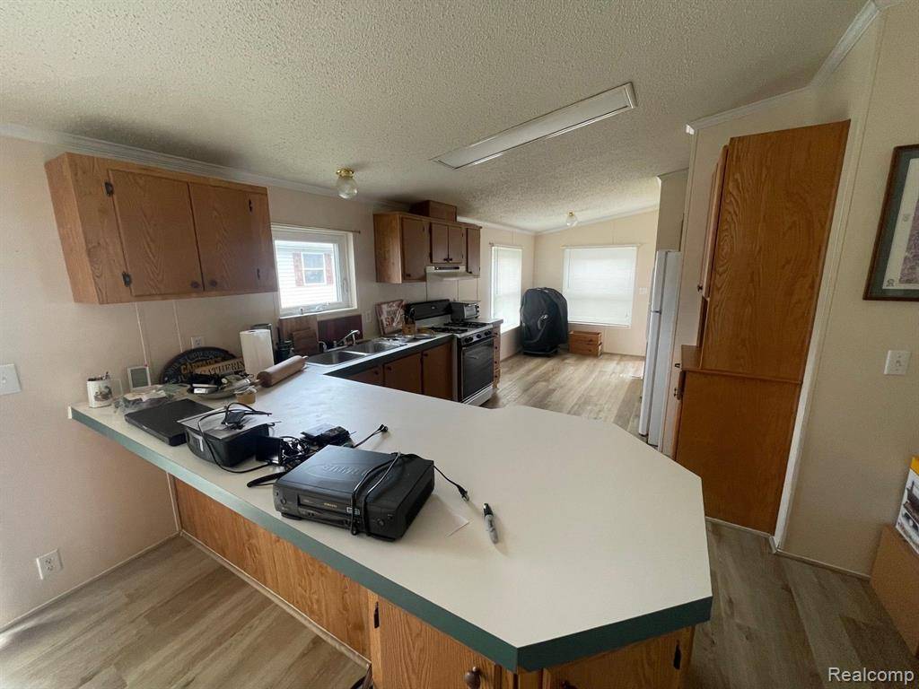 Fenton, MI 48430,11383 Harbor Cove