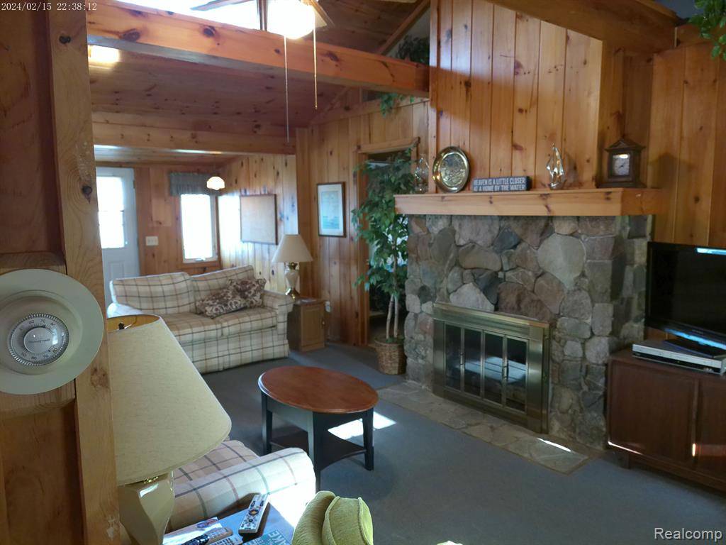 White Lake Twp, MI 48383,2305 RIDGE Road