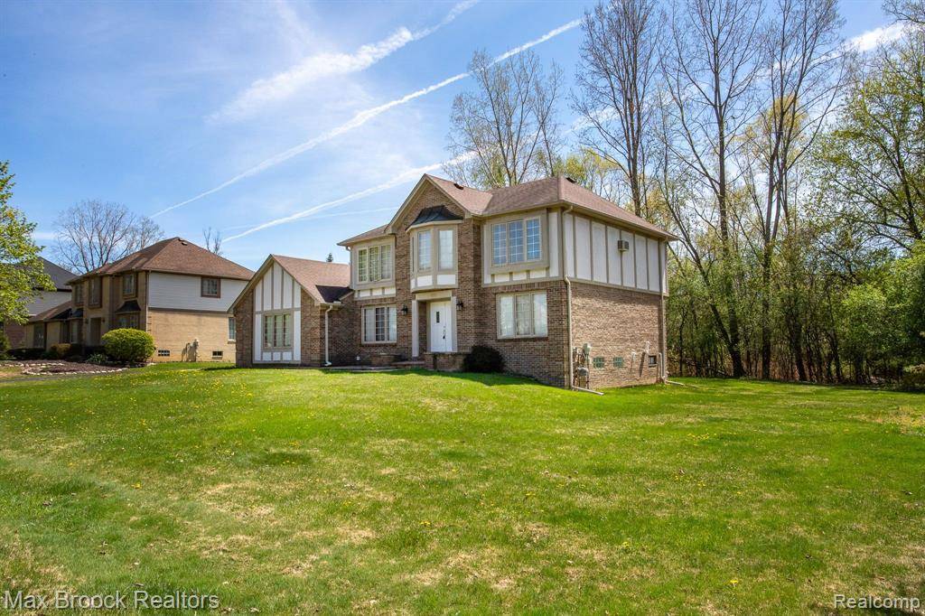 Bloomfield Twp, MI 48302,1683 MARK HOPKINS Road