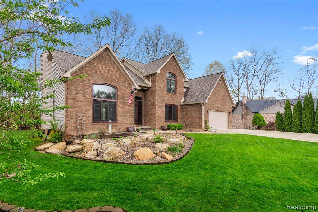 Orion Twp, MI 48362,169 WATERVIEW Drive