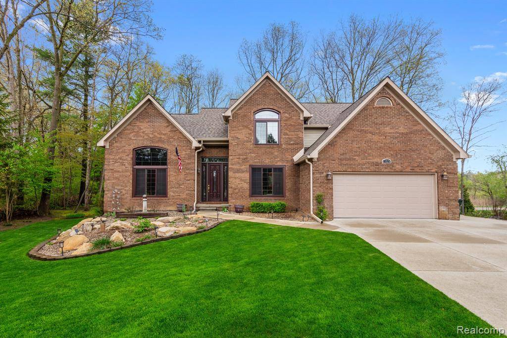 Orion Twp, MI 48362,169 WATERVIEW Drive