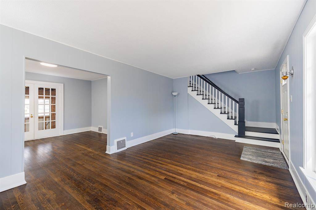 Ferndale, MI 48220,255 E MAPLEHURST Street