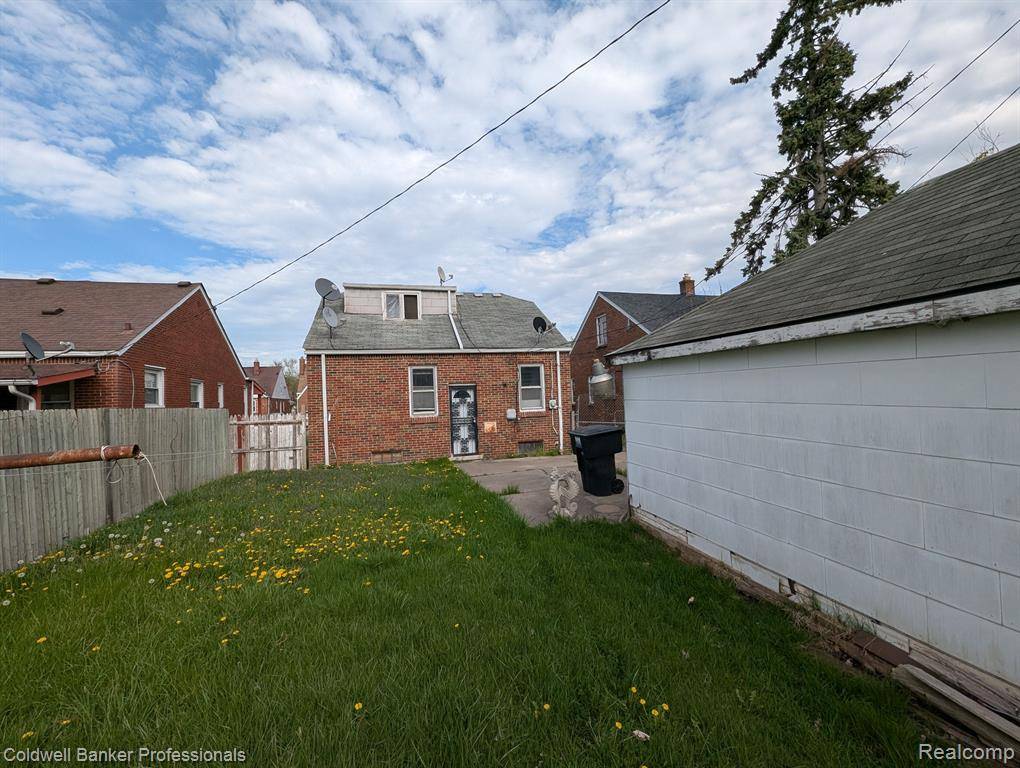 Detroit, MI 48235,16833 ASBURY Park