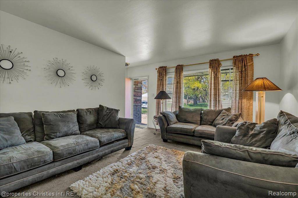 Southfield, MI 48076,21581 CONCORD Street