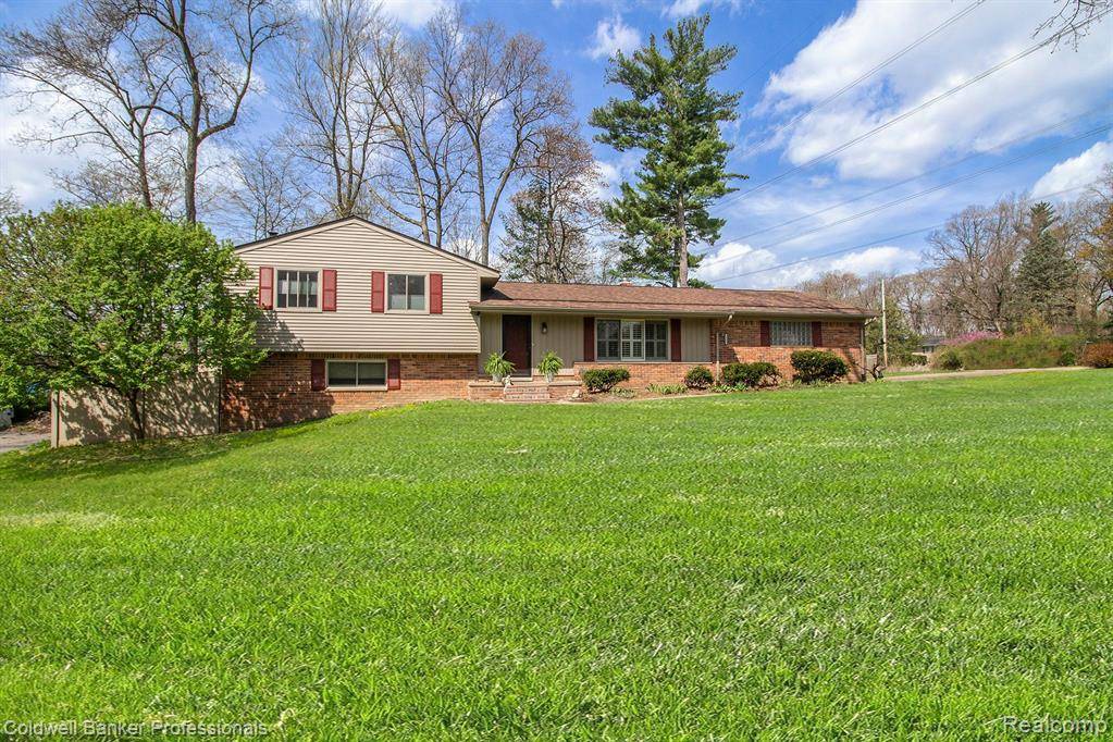 Independence Twp, MI 48346,5775 KINGFISHER Lane