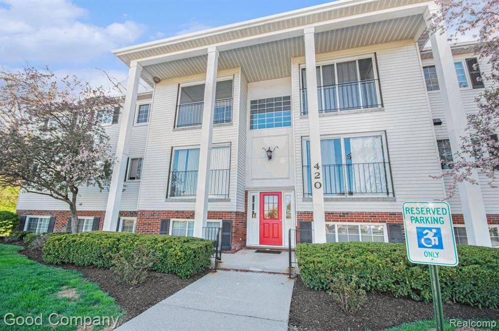 Rochester, MI 48307,420 BALDWIN Avenue 92