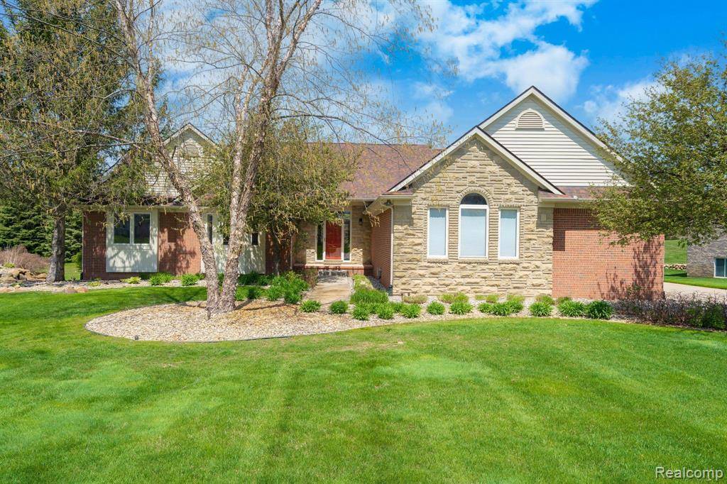 Hartland Twp, MI 48855,8911 GIOVANNI