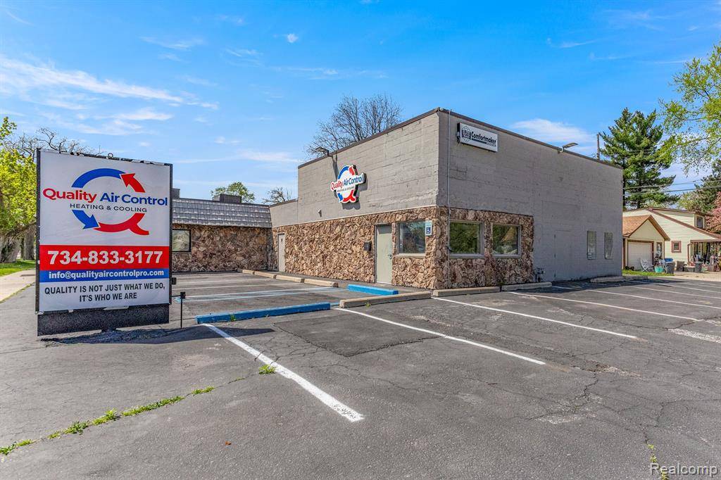 Dearborn Heights, MI 48125,20318 VAN BORN Road