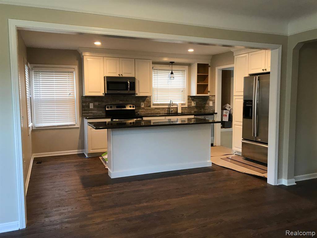 Berkley, MI 48072,800 CAMBRIDGE Road