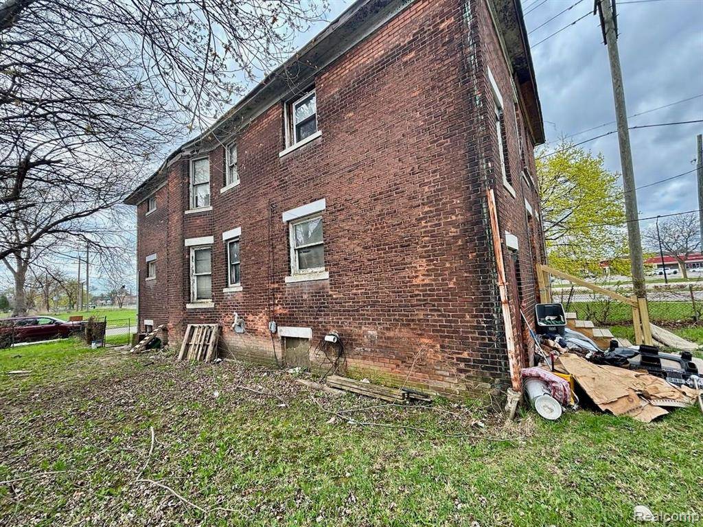 Detroit, MI 48206,1728 PINGREE Street