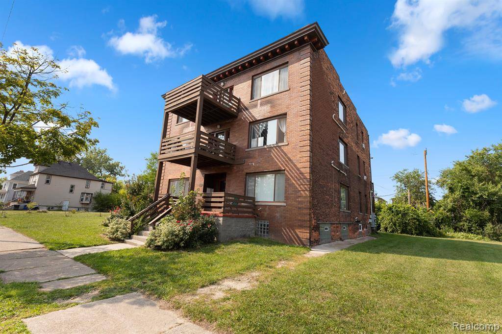 Detroit, MI 48202,109 LEICESTER Court