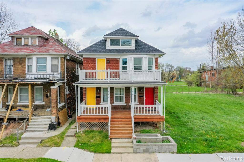 Detroit, MI 48202,647 E BETHUNE Street