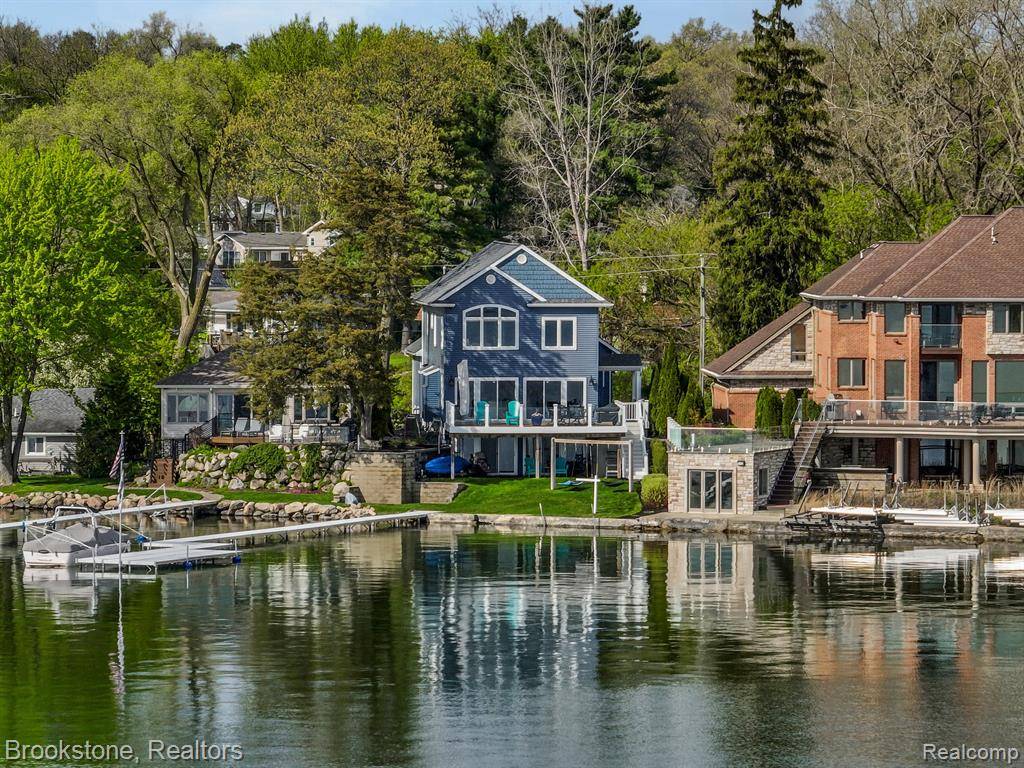 West Bloomfield Twp, MI 48324,7503 LOCKLIN