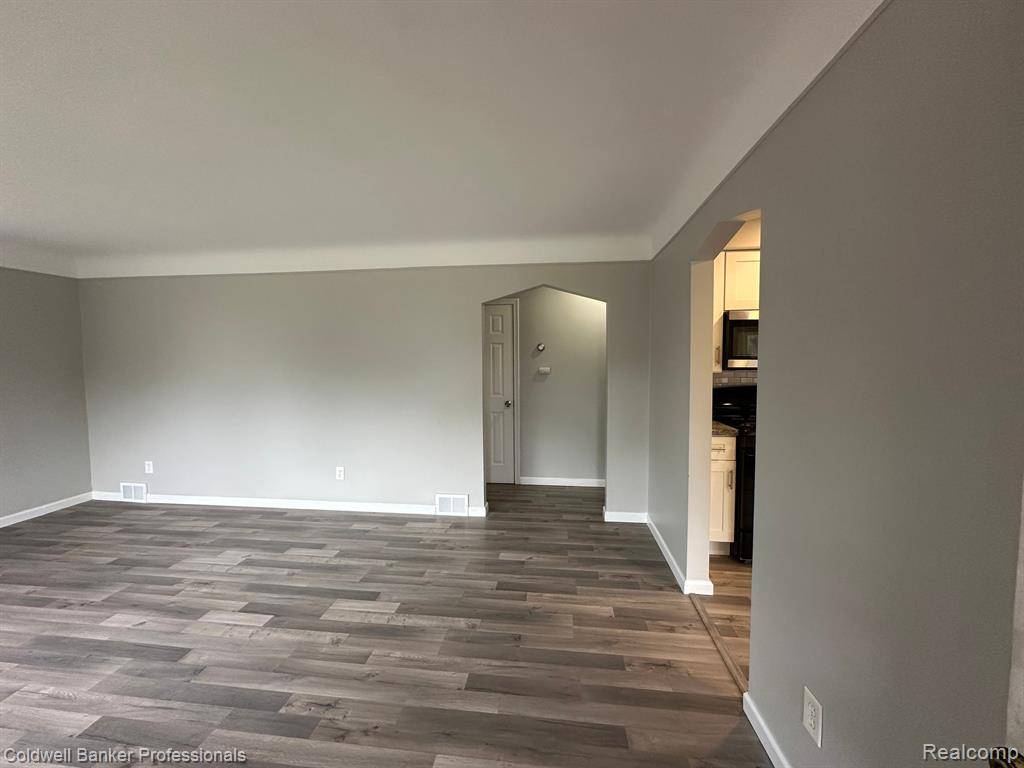 Warren, MI 48091,22521 Panama Avenue