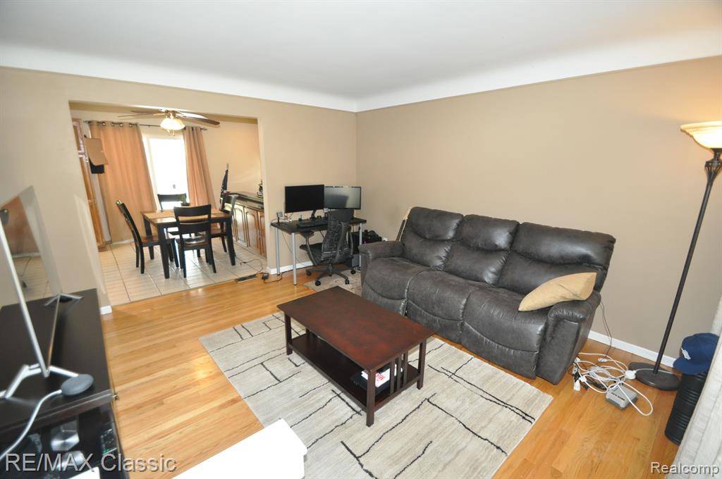 Royal Oak, MI 48073,1506 E WINDEMERE Avenue