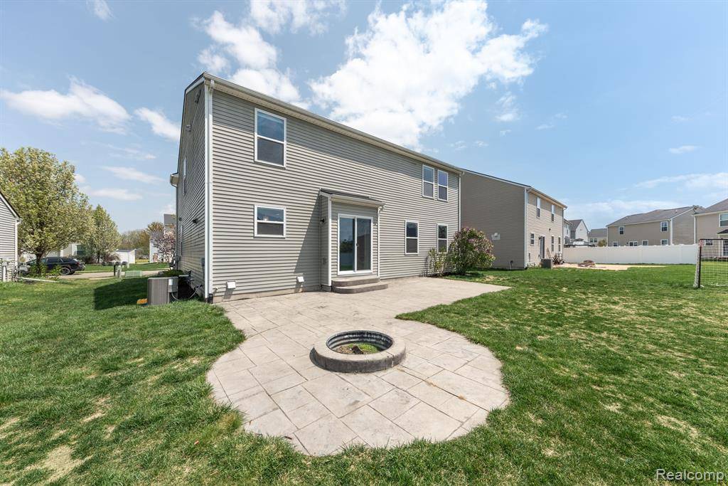 Lima Twp, MI 48130,8354 CRAB APPLE Trail