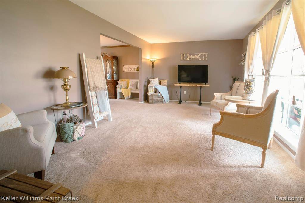 Rochester Hills, MI 48309,401 PINEHURST Drive