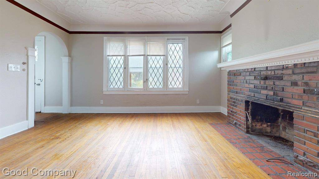 Detroit, MI 48215,186 EASTLAWN Street