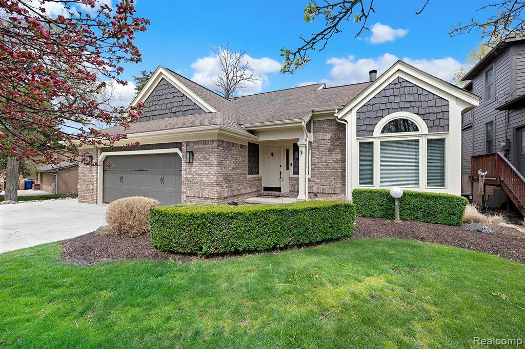 Waterford Twp, MI 48327,1095 OREGON Boulevard