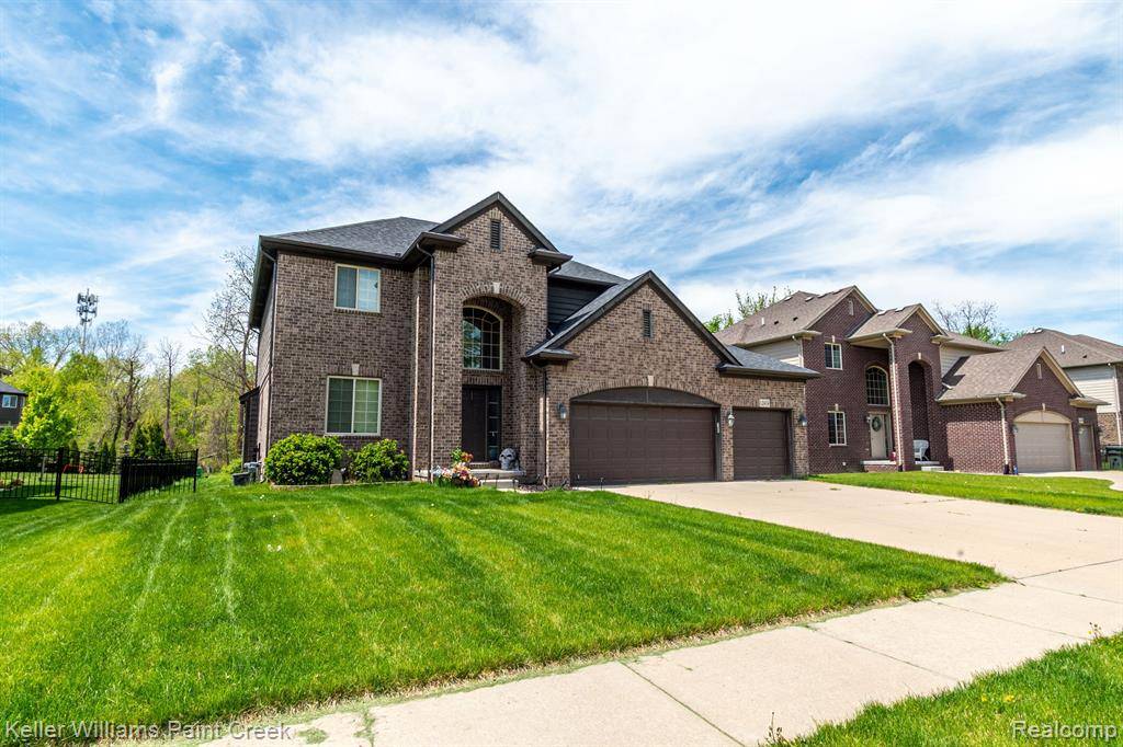 Sterling Heights, MI 48313,12474 CLINTON RIVER Road