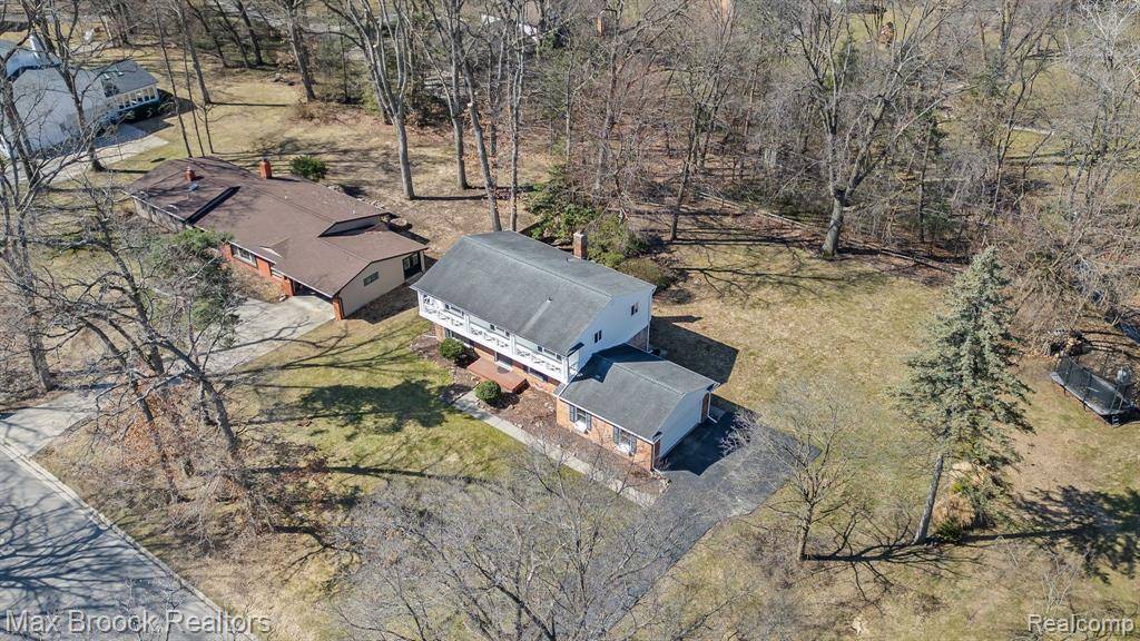 Bloomfield Twp, MI 48304,2732 EASTWAYS Road