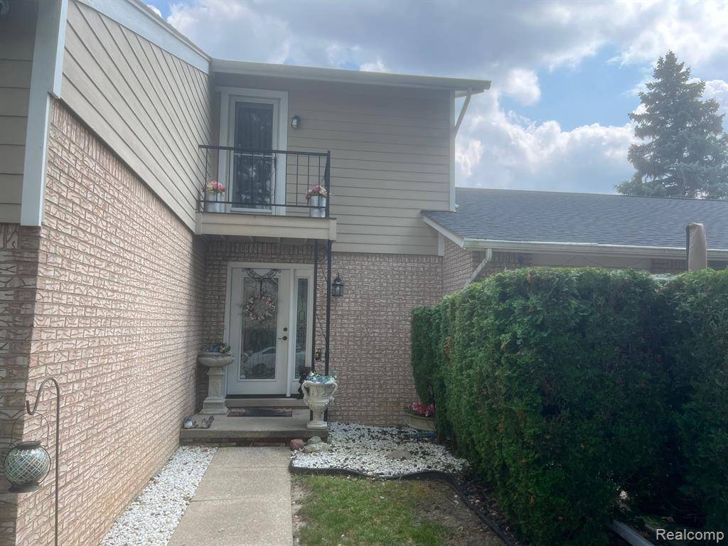 Clinton Twp, MI 48038,17540 EDWARD Circle