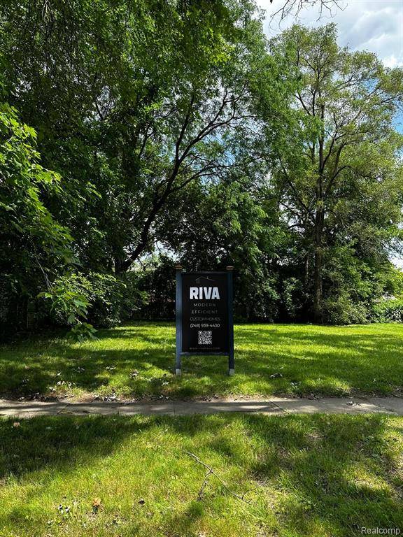 Hazel Park, MI 48030,338 W HAYES Avenue