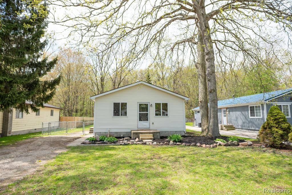 Clay Twp, MI 48001,9114 ISLAND Drive