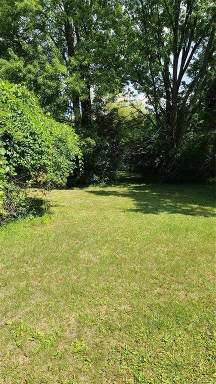 West Bloomfield Twp, MI 48322,6225 FARMINGTON Road