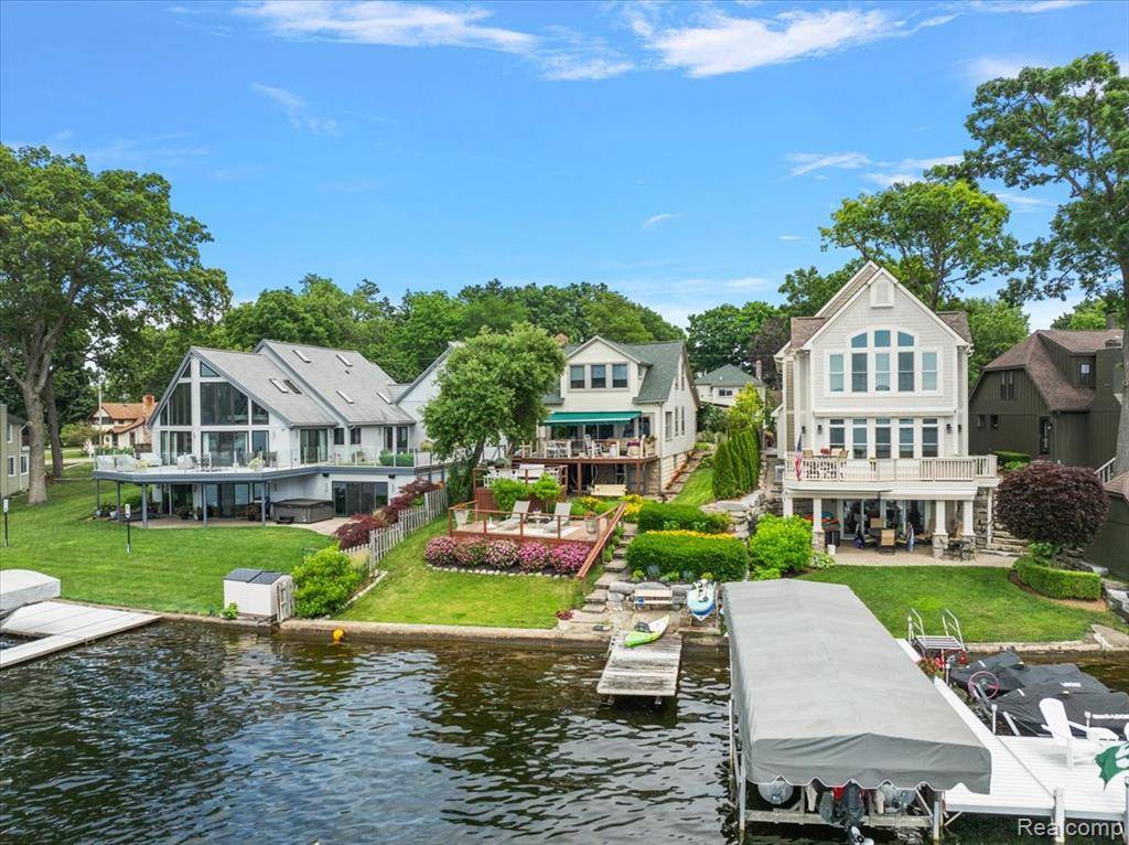 Lake Orion Vlg, MI 48362,173 N NORTH SHORE Drive