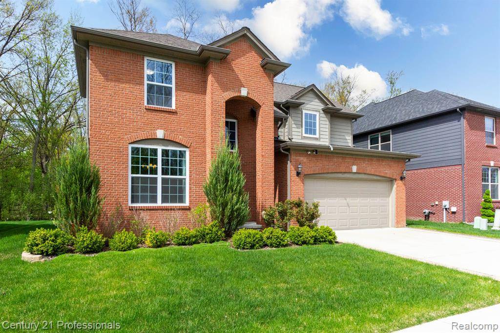 Troy, MI 48083,1711 N LAKE Drive