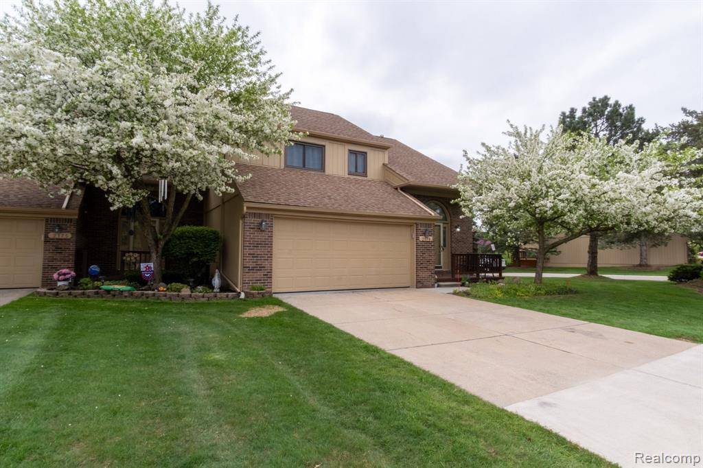 Rochester Hills, MI 48309,2179 ROCHELLE PARK Drive