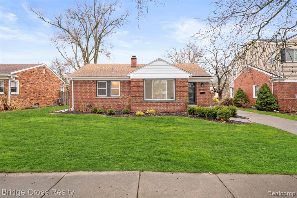 Royal Oak, MI 48073,3030 BAMLET Road