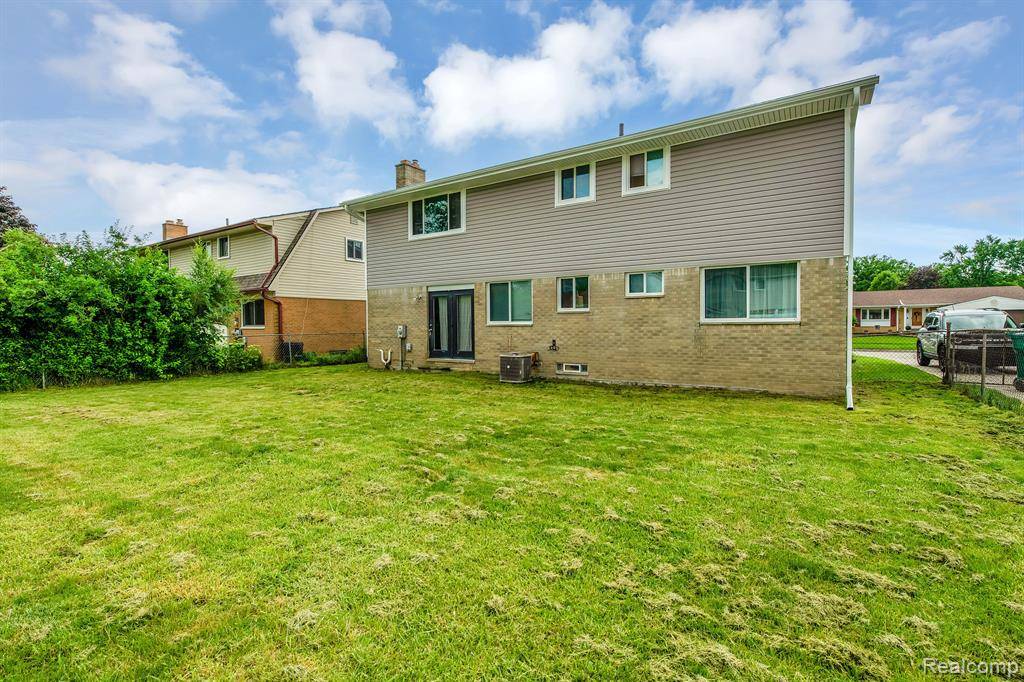 Brownstown Twp, MI 48183,20474 BOURASSA Avenue