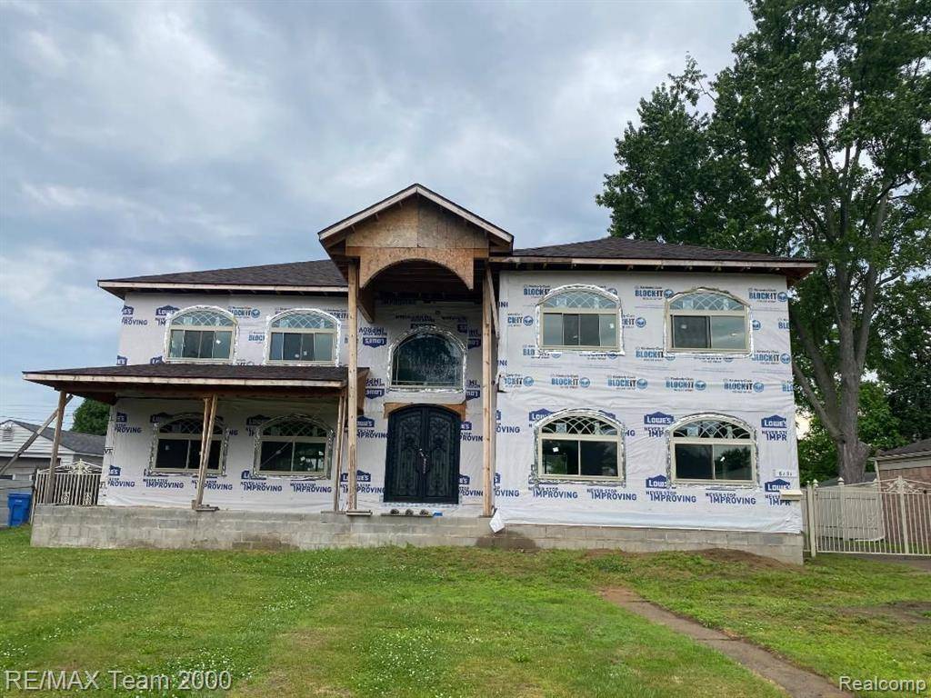 Dearborn Heights, MI 48127,6151  Nightingale Street