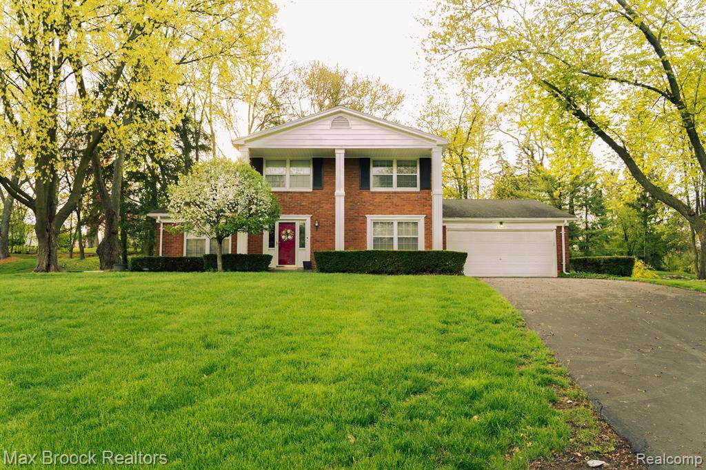 Bloomfield Twp, MI 48304,2166 Brenthaven Drive