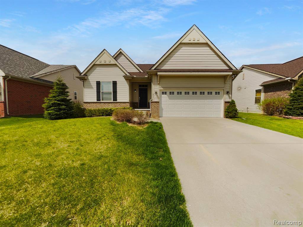 Ypsilanti, MI 48198,8351 ARDMOOR Drive