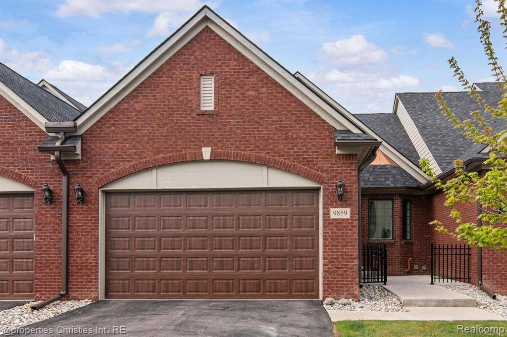 Brighton Twp, MI 48114,9859 NATURE VALLEY Drive
