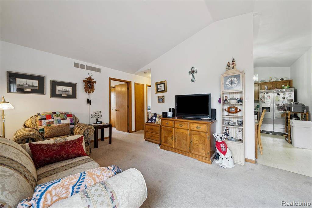 Warren, MI 48091,26871 VILLA CALABRESE