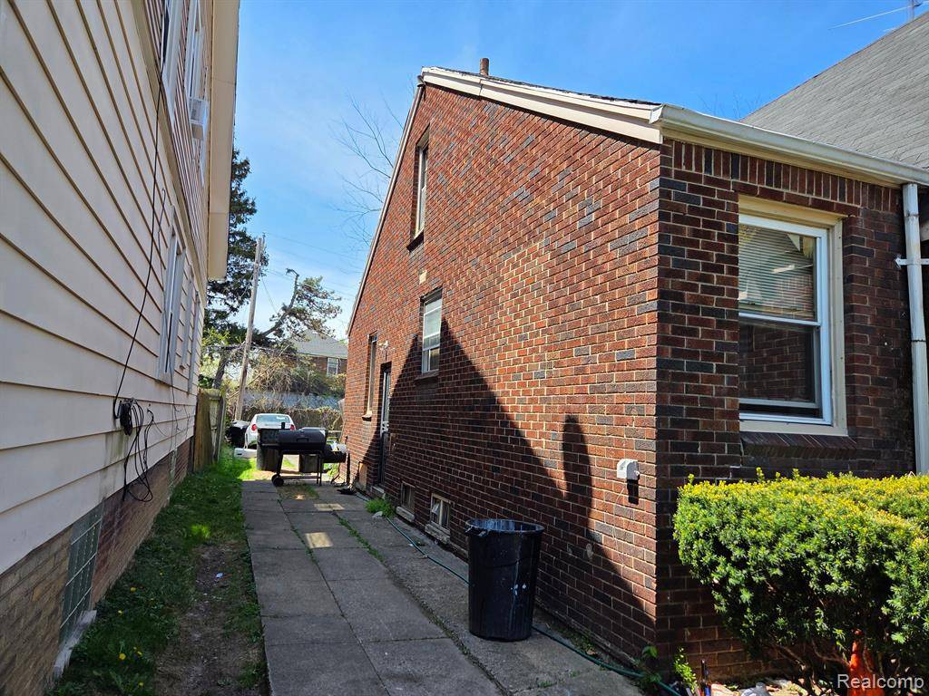 Detroit, MI 48204,8869 MANOR Street