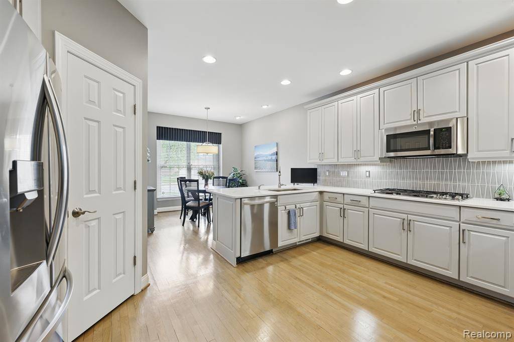 Northville Twp, MI 48168,44586 BROADMOOR Circle N