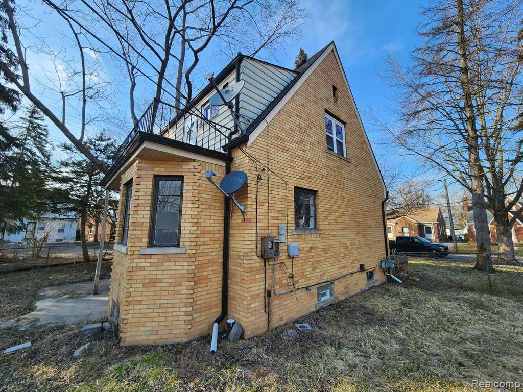Detroit, MI 48205,15646 SARATOGA Street