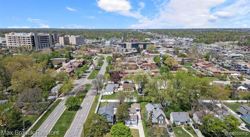 Royal Oak, MI 48073,3178 PARKER Drive