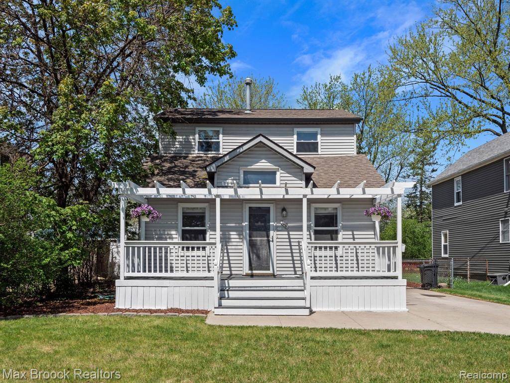 Royal Oak, MI 48073,3178 PARKER Drive