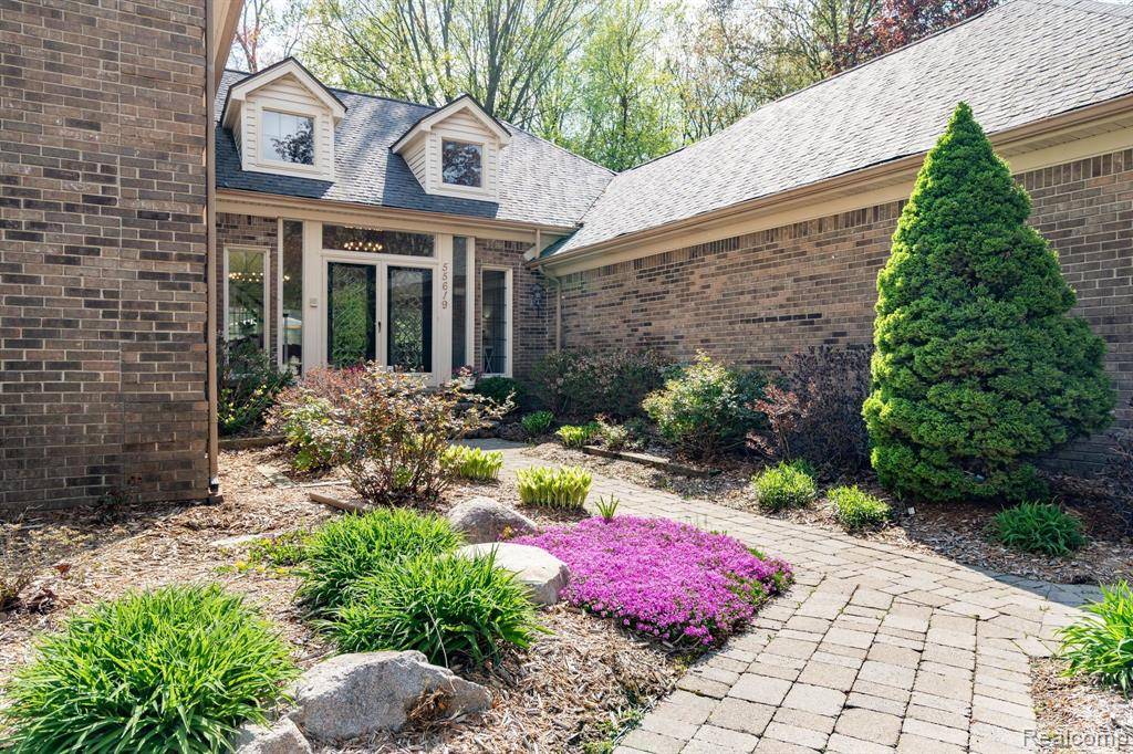 Shelby Twp, MI 48315,55619 N LORDONA Lane