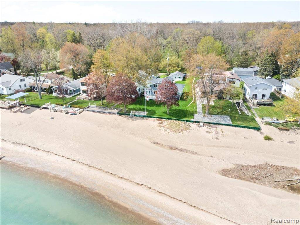 Fort Gratiot Twp, MI 48059,5444 LAKESHORE Road