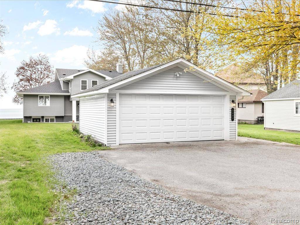 Fort Gratiot Twp, MI 48059,5444 LAKESHORE Road