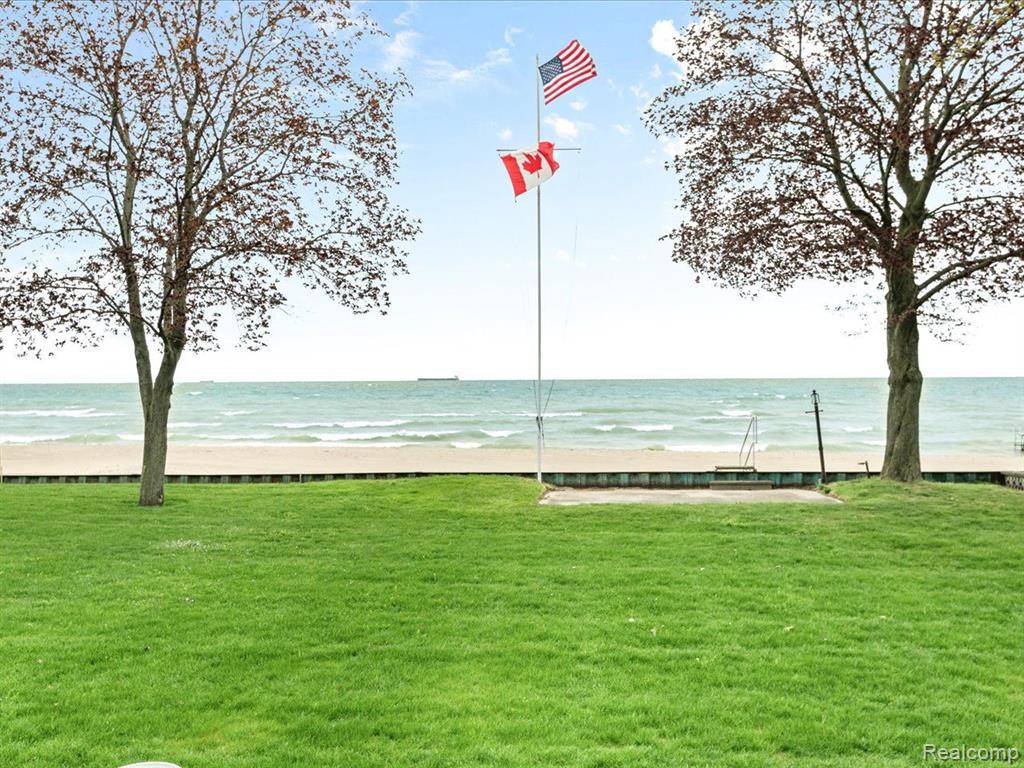 Fort Gratiot Twp, MI 48059,5444 LAKESHORE Road