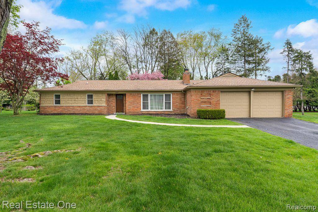 Rochester Hills, MI 48309,1637 NORTHUMBERLAND Drive